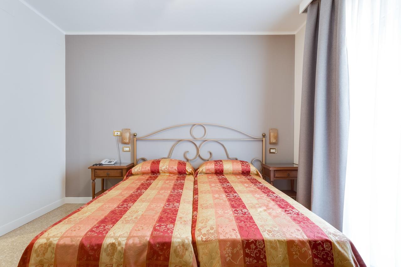 Hotel Europa 가르다 외부 사진