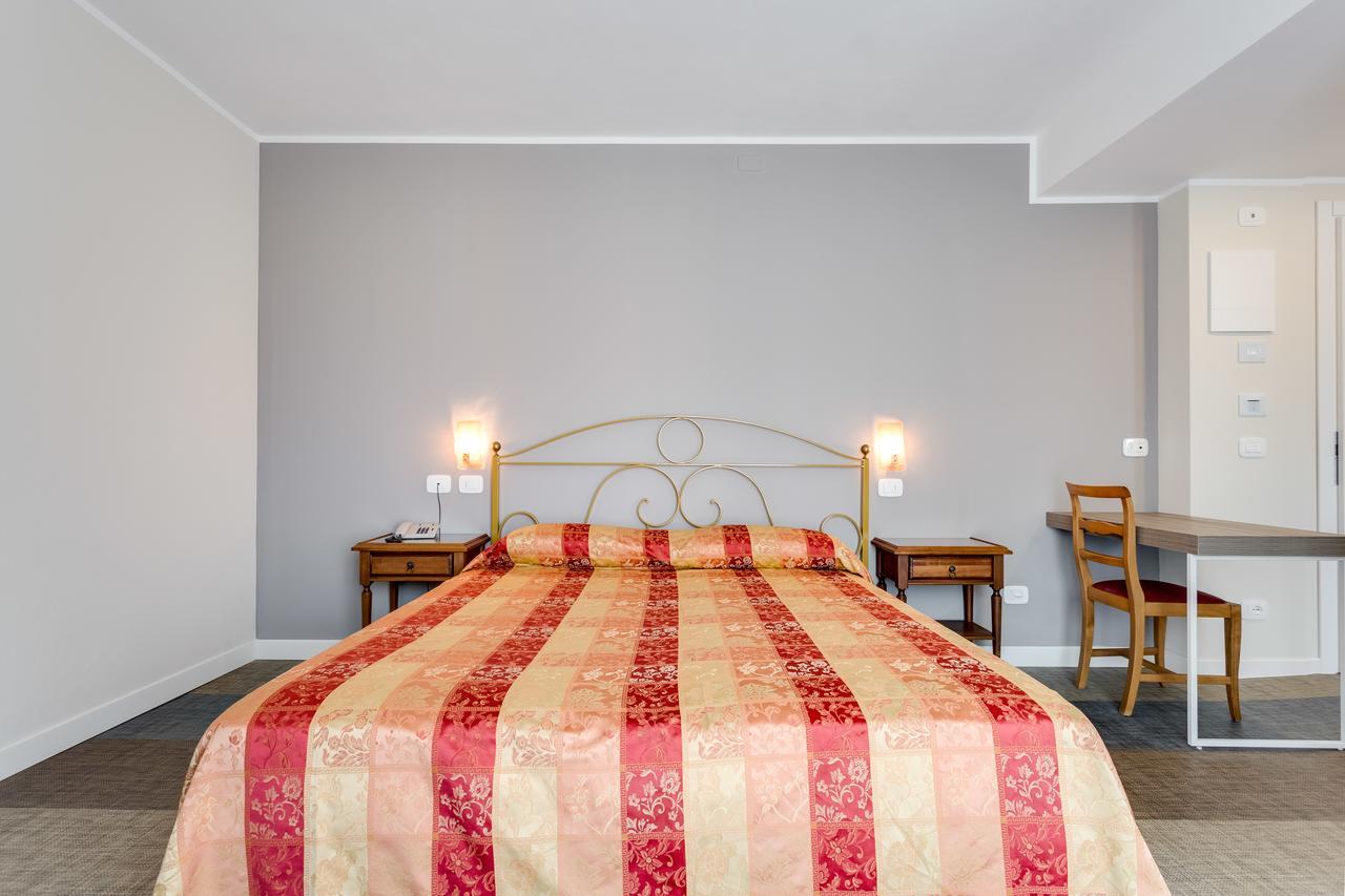 Hotel Europa 가르다 외부 사진